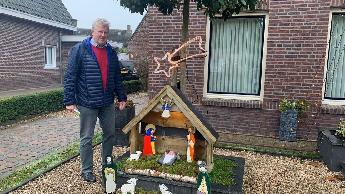 Verhaal: De tweede zondag voor kerst: de kerststal is springlevend! Maar waarom eigenlijk?
