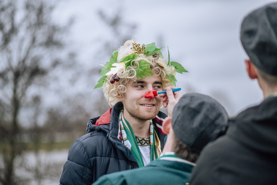 Verhaal: In Midden-Limburg regeert Bacchus tijdens carnaval met zachte hand