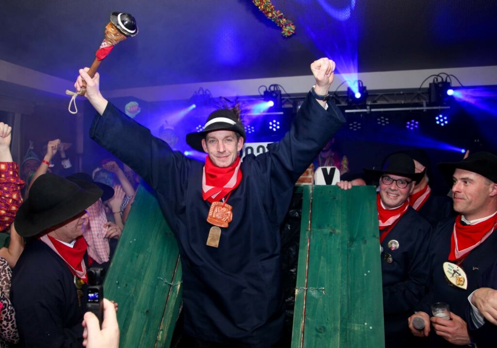 Verhaal: In een boerenkiel is Vader Aar de hoogheid van Asselt